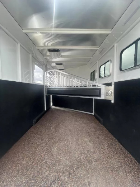 Used 2023 Trails West Classic 10x10 Living Quarters 3 Horse Trailer