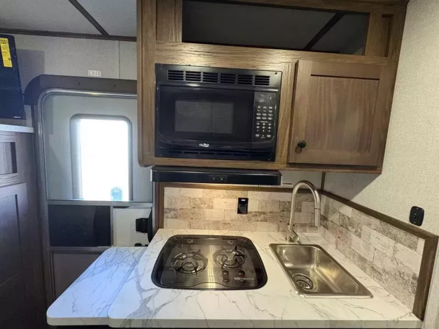 New 2026 Bison Ranger 7308 - 8' SW LQ -Sofa- Lined & Insulated Horse Area Ceiling