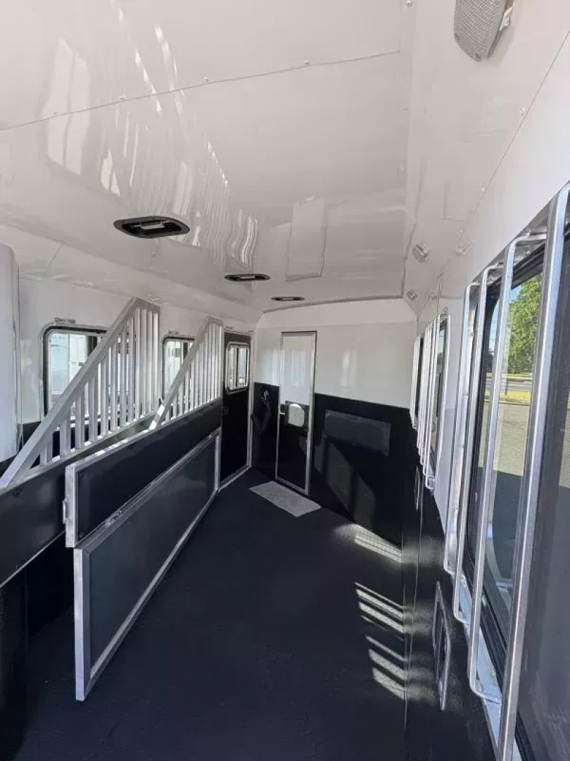 New 2026 Bison Ranger 7308 - 8' SW LQ -Sofa- Lined & Insulated Horse Area Ceiling