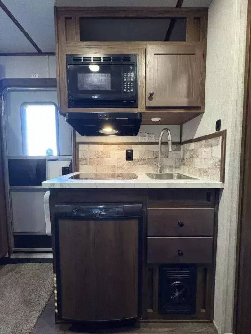 New 2026 Bison Ranger 7308 - 8' SW LQ -Sofa- Lined & Insulated Horse Area Ceiling