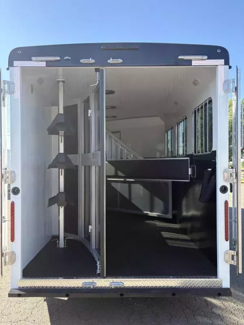 New 2026 Bison Ranger 7308 - 8' SW LQ -Sofa- Lined & Insulated Horse Area Ceiling