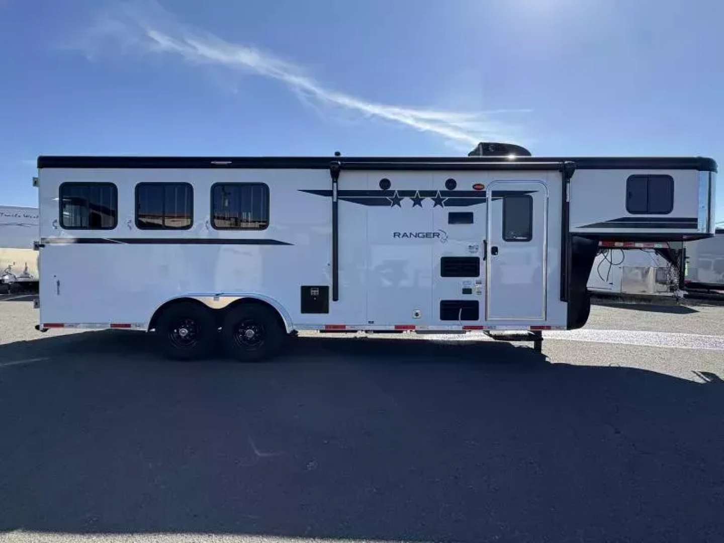 New 2026 Bison Ranger 7308 - 8' SW LQ -Sofa- Lined & Insulated Horse Area Ceiling