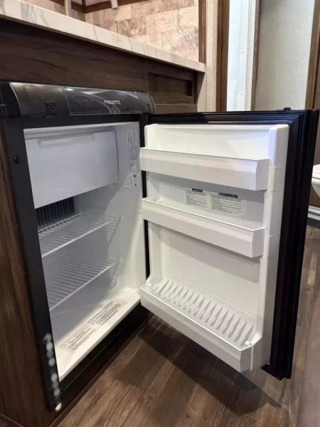 New 2026 Bison Ranger 7308 - 8' SW LQ -Sofa- Lined & Insulated Horse Area Ceiling