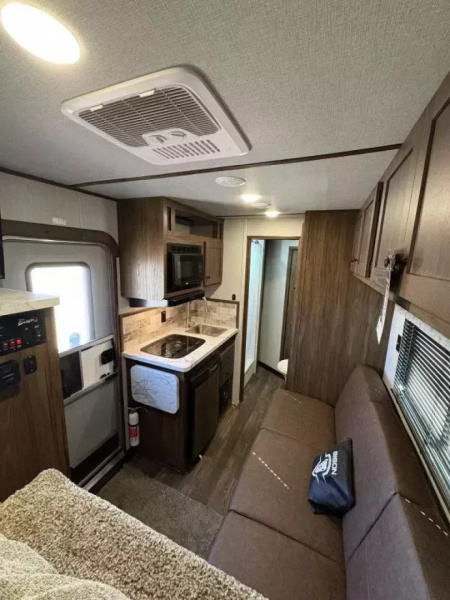 New 2026 Bison Ranger 7308 - 8' SW LQ -Sofa- Lined & Insulated Horse Area Ceiling