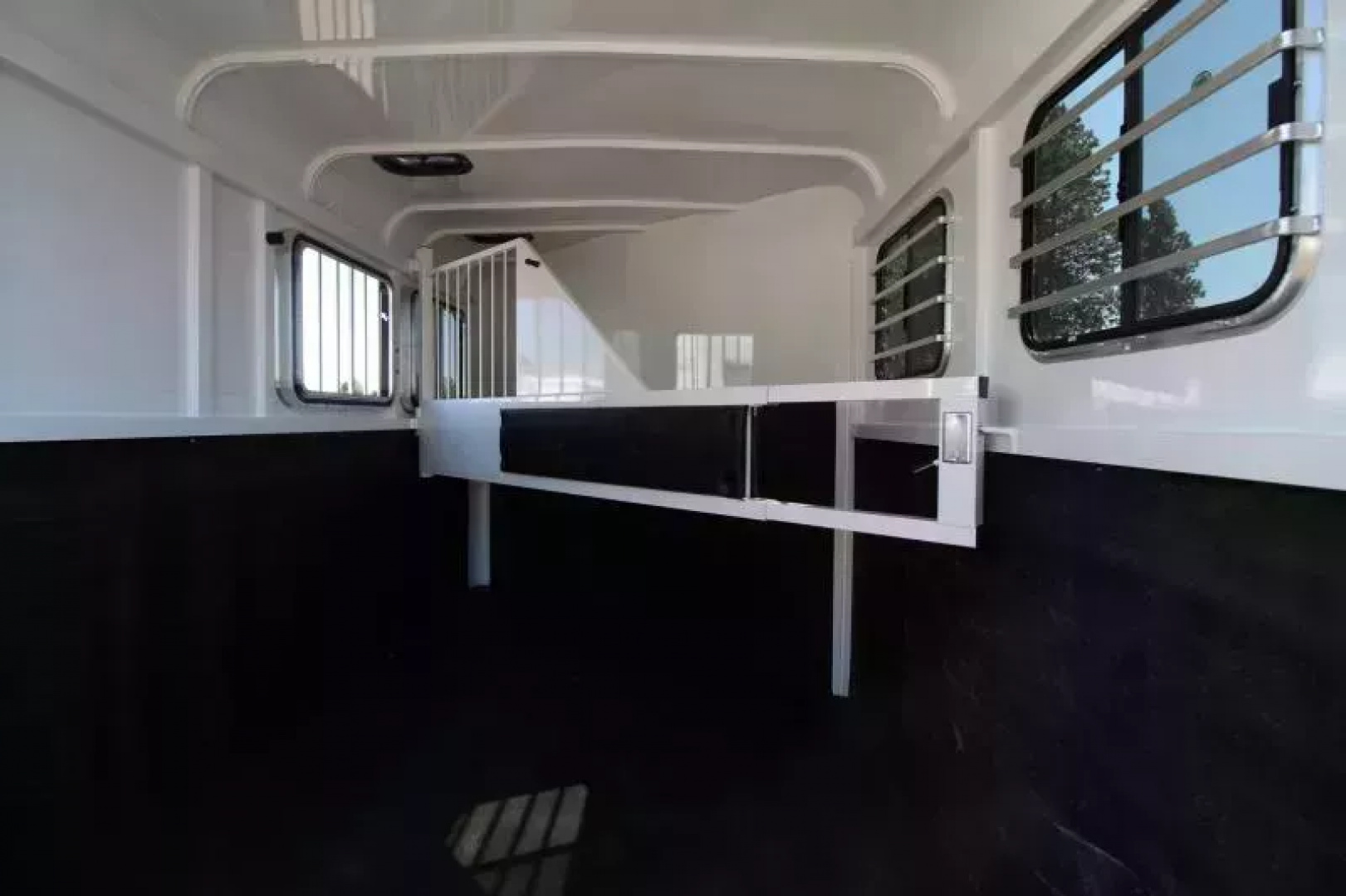 New 2026 Thuro-Bilt Renegade 2 Horse Trailer - 1' Added Length-Extra Divider Catch Horse Trailer