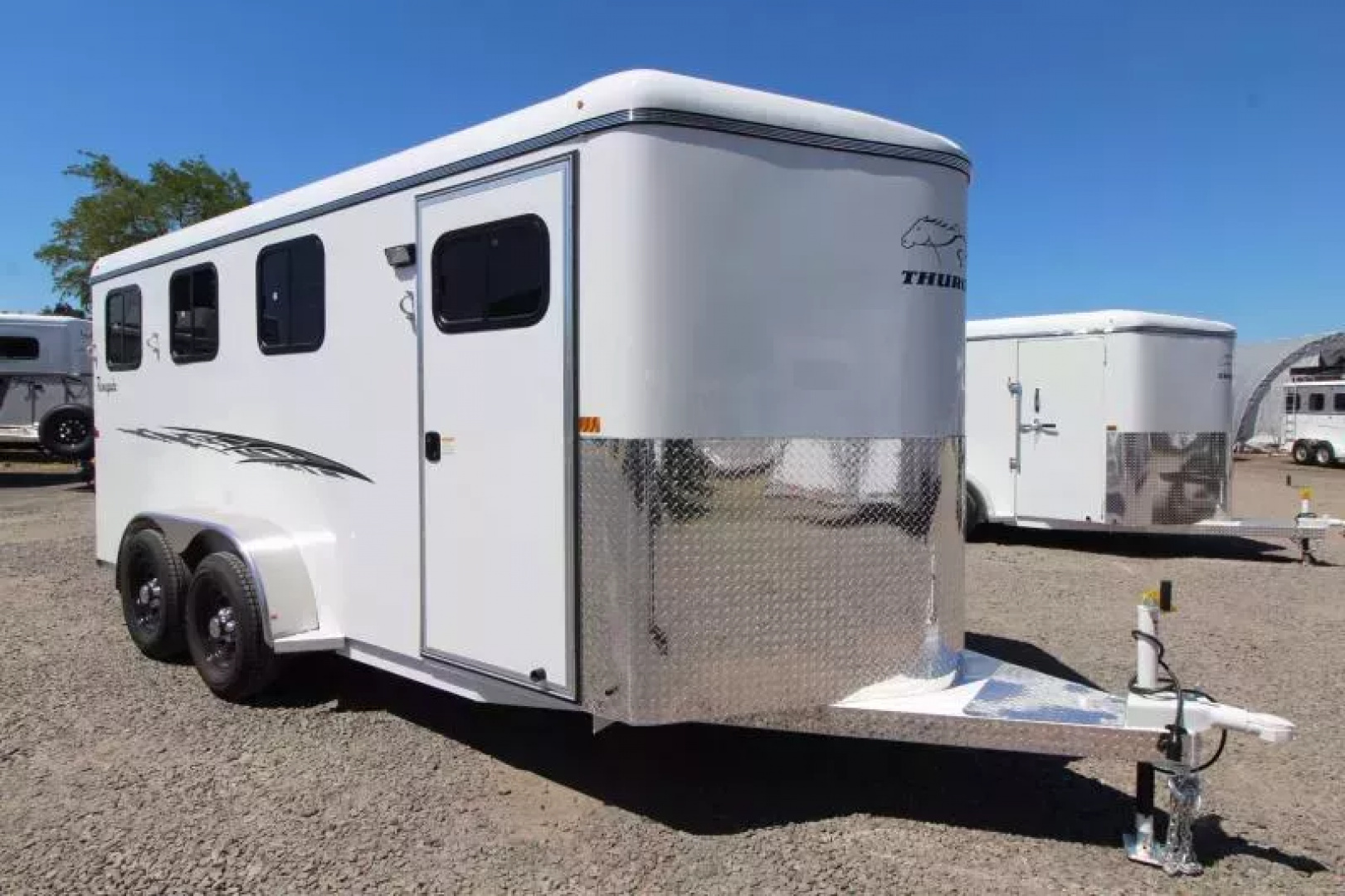 New 2026 Thuro-Bilt Renegade 3 Horse Trailer- 1' added length- Extra Divider Catch Horse Trailer