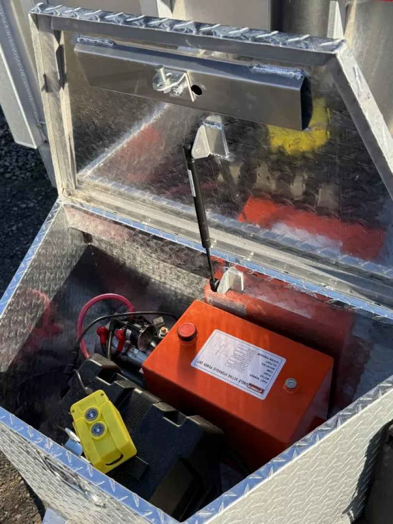 New 2026 Mission 7x14' Dump Trailer, 36" Tall Sides, 2-7k Leaf Spring Braked Axles, Spare Tire