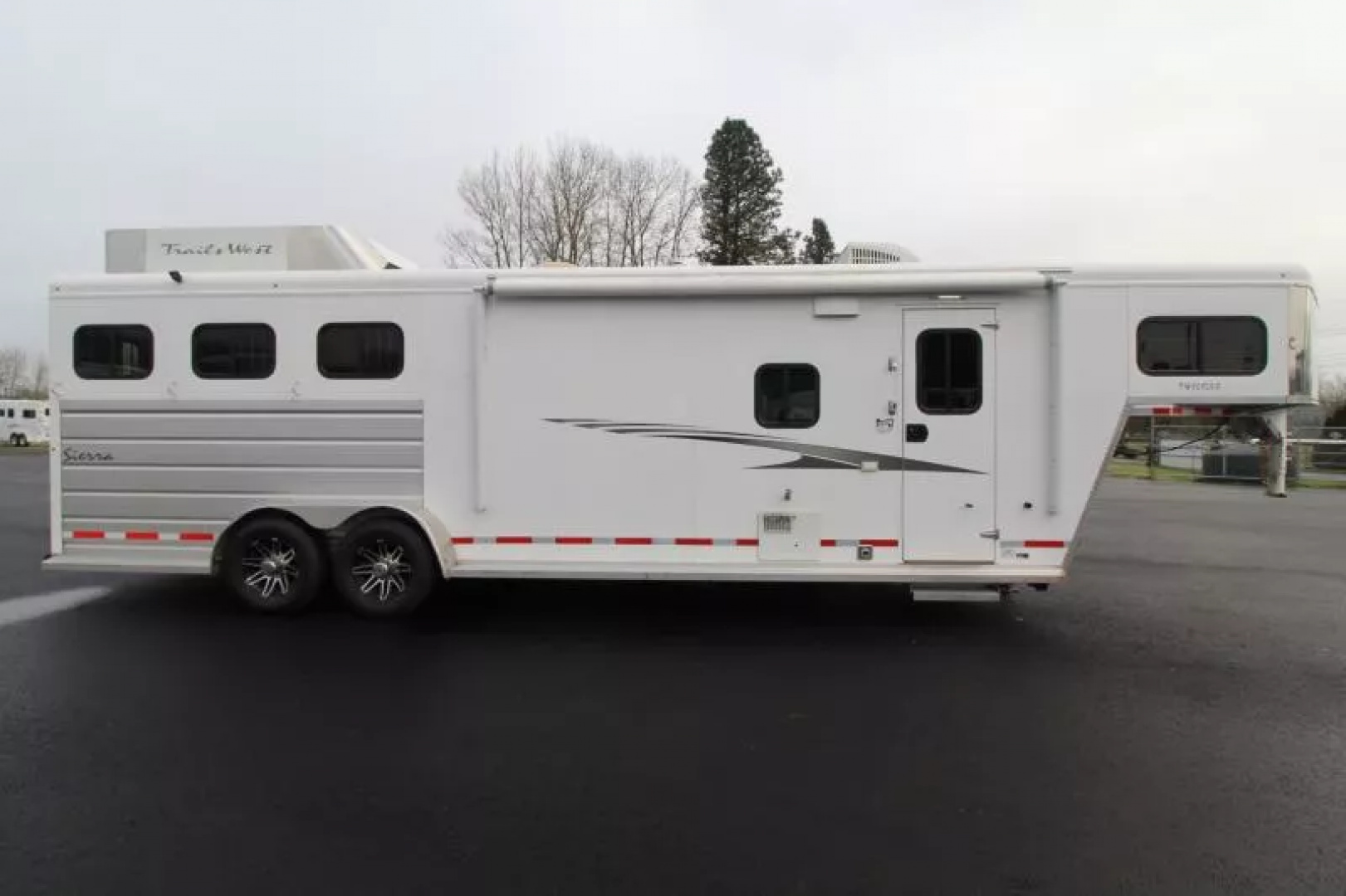 Used 2020 Trails West Sierra 10x15 LQ w/ Slide-out 3 Horse Trailer