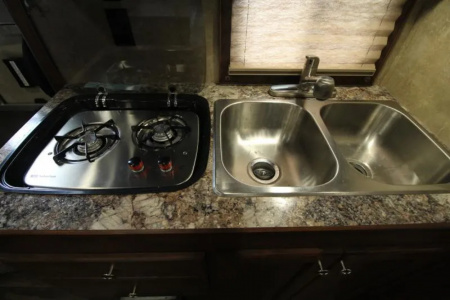 Used 2021 Merhow Next Gen 11' SW LQ w/ Slide Out -3 Horse Trailer - Stud Wall - Escape Door