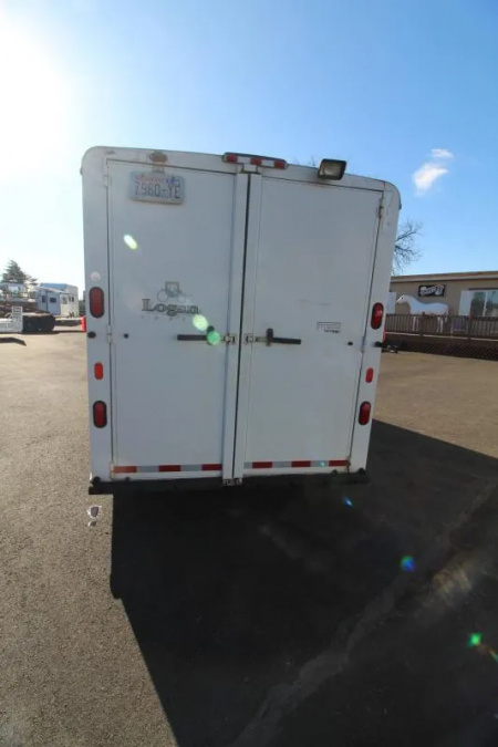 Used 2003 Logan Coach Qualifier 100X Horse Trailer