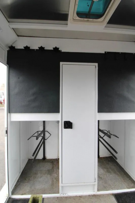 Used 2022 Trails West Royale SxST Warmblood 2 Horse Straight Load Trailer