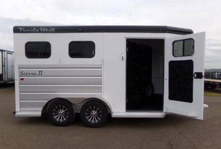 New 2026 Sierra II 2 Horse Bumper Pull Trailer-Extra Tall-Slant Load-Extruded Aluminum Exterior-Drop Down Feed Windows-Water Tank