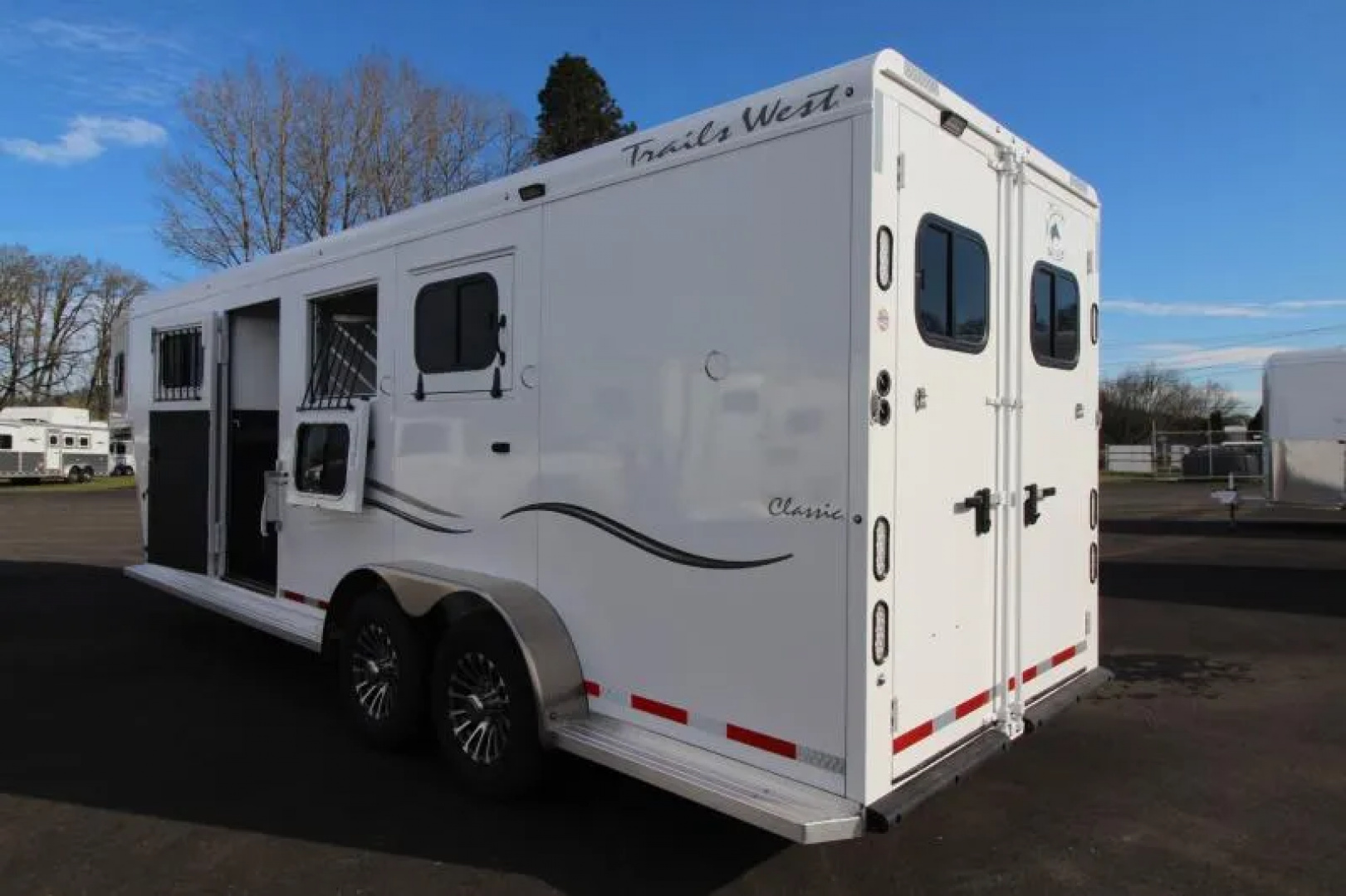 New 2026 Trails West Classic Warmblood 3 Horse Gooseneck Trailer w/ Side tack & Escape Door