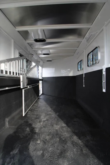 New 2026 Trails West Classic Warmblood 3 Horse Gooseneck Trailer w/ Side tack & Escape Door