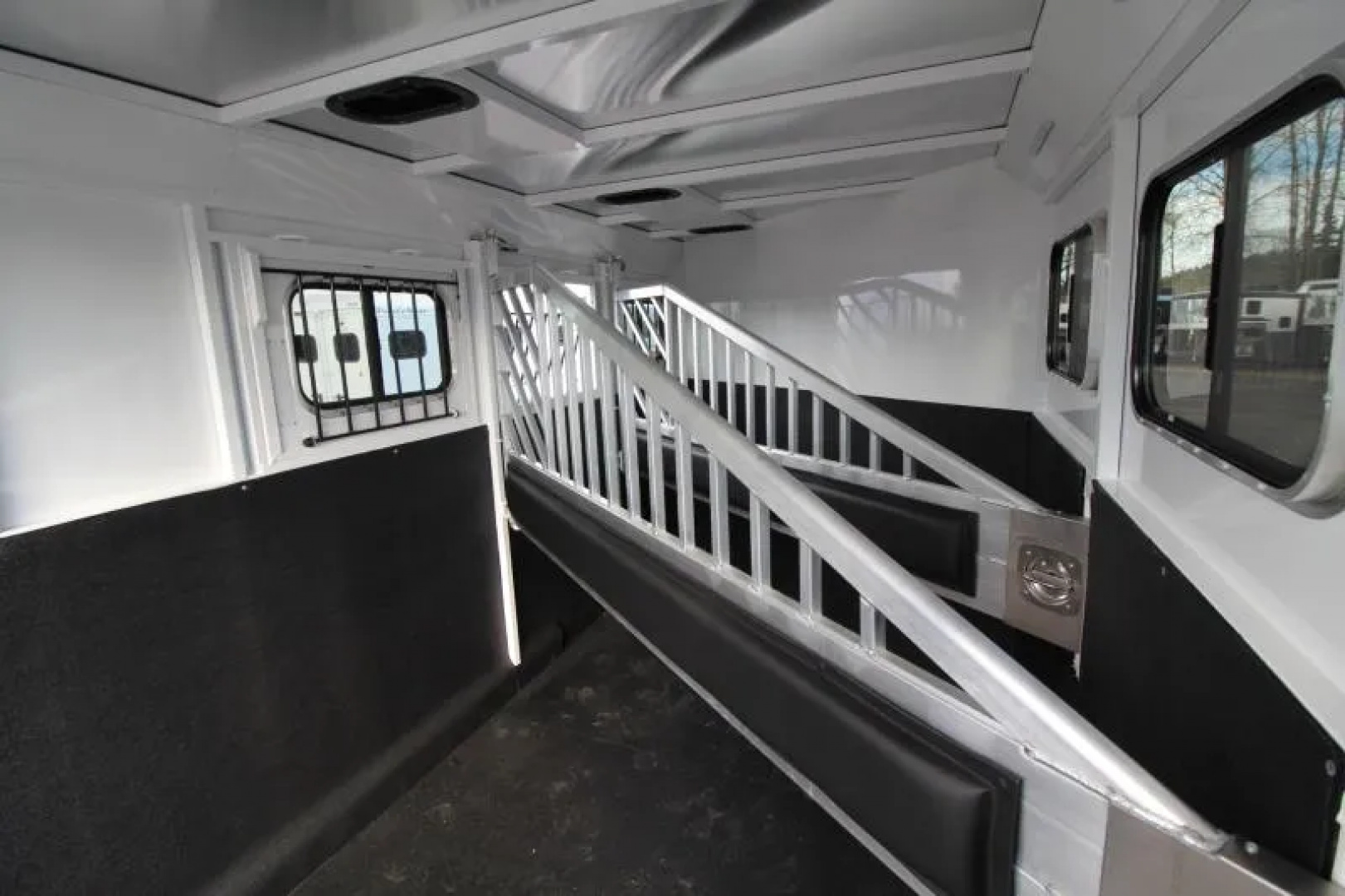 New 2026 Trails West Classic II 3 Horse Trailer - Nice Tack Room!