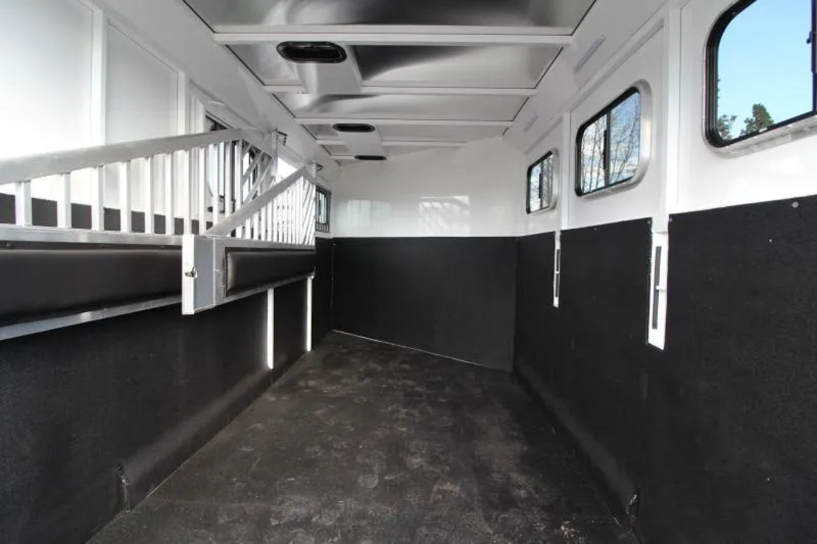 New 2026 Trails West Classic II 3 Horse Trailer - Nice Tack Room!