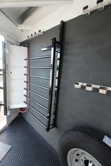 New 2026 Trails West Classic II 3 Horse Trailer - Nice Tack Room!