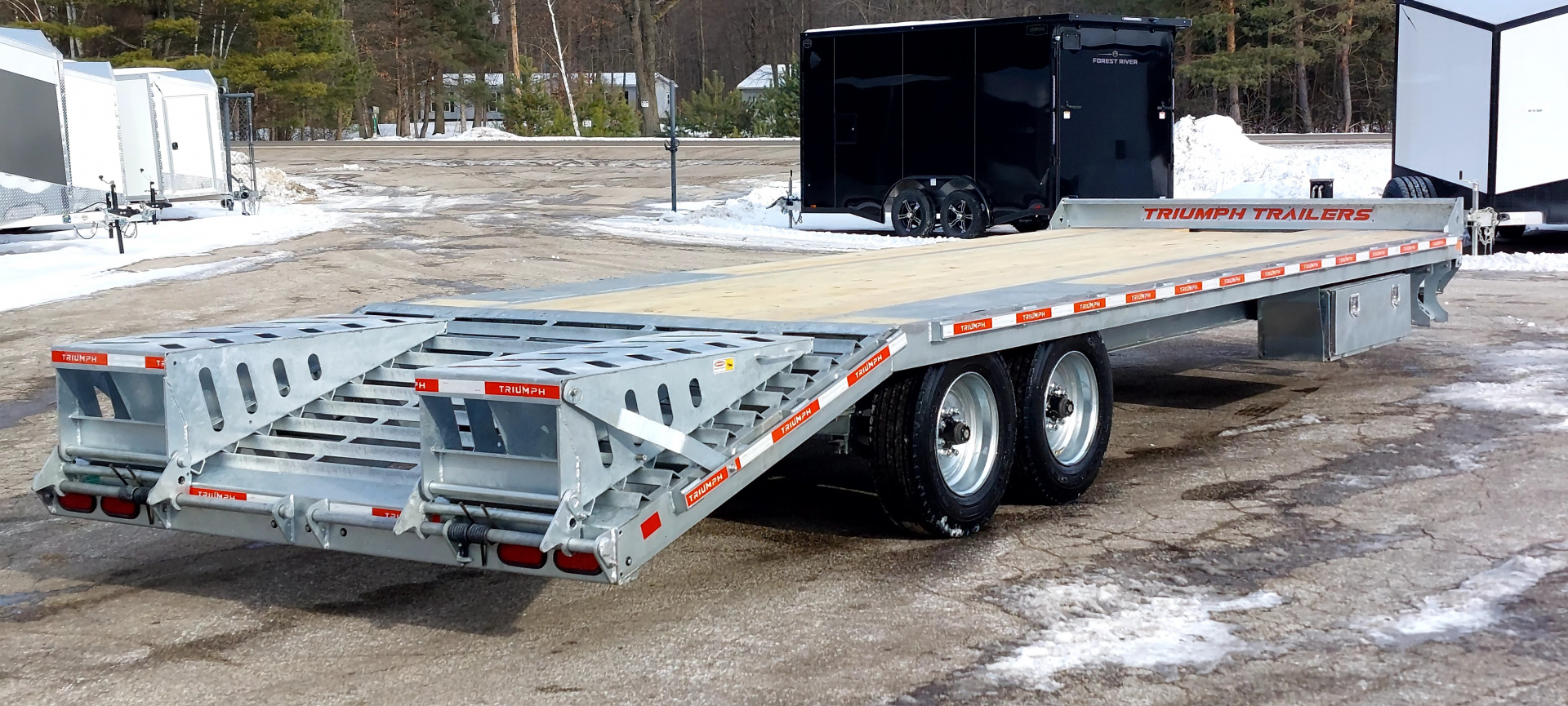 New 102X20+5 GALVANZED EQUIPMENT 8K AXLES HYDRAULIC JACKS WINCH TRACK TRIUMPH 2026