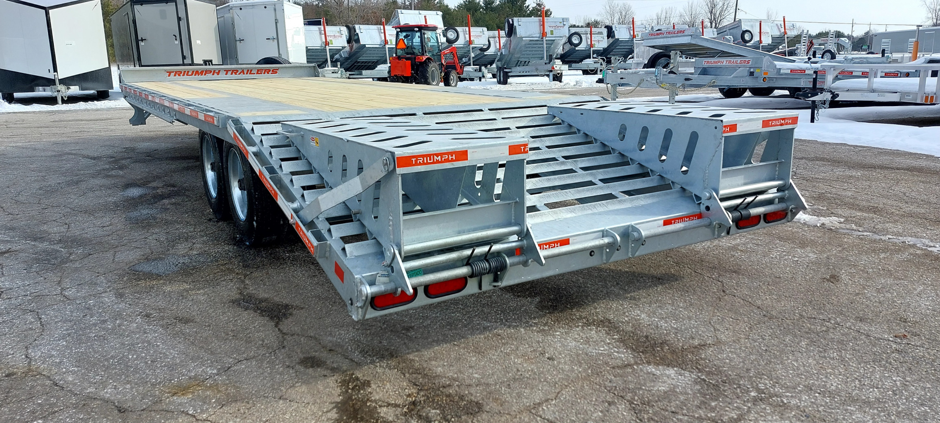 New 102X20+5 GALVANZED EQUIPMENT 8K AXLES HYDRAULIC JACKS WINCH TRACK TRIUMPH 2026