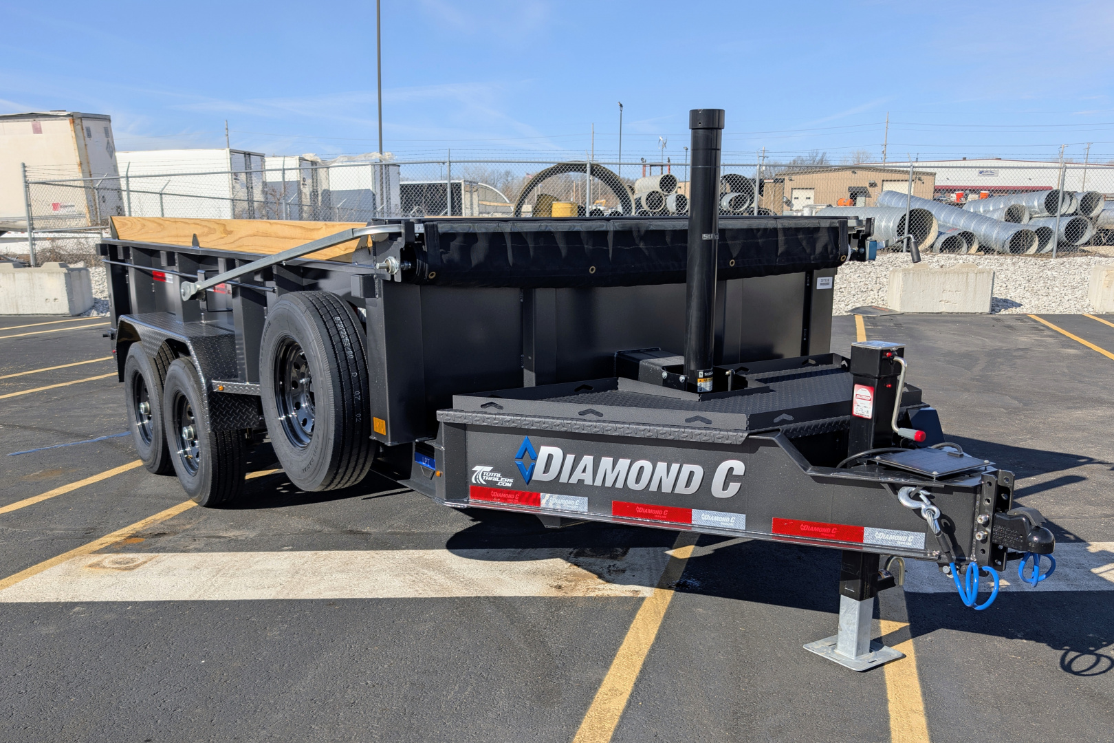 New Diamond C LPT-207 14' Telescopic, 14.9K (GVWR) Dump Trailer