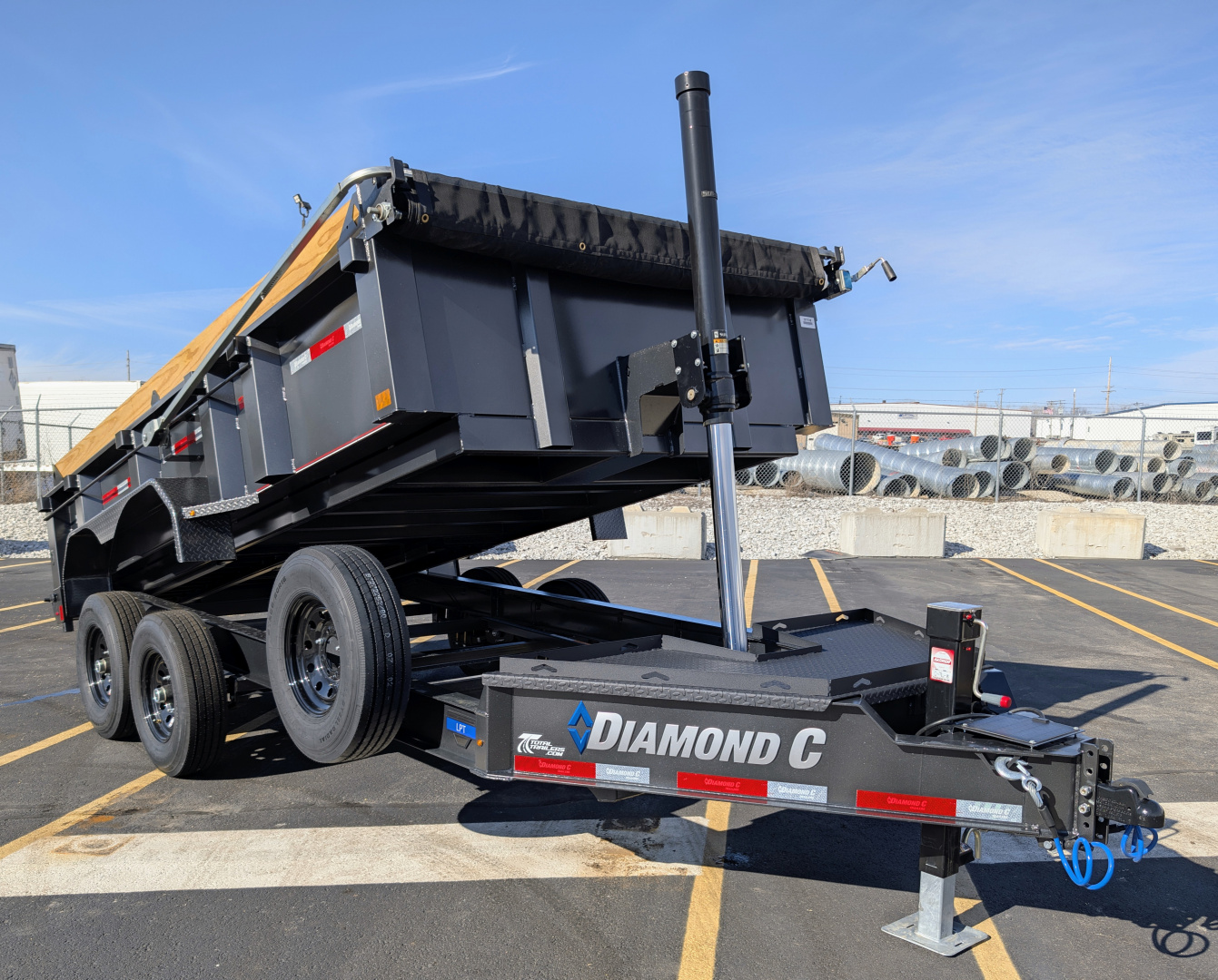 New Diamond C LPT-207 14' Telescopic, 14.9K (GVWR) Dump Trailer
