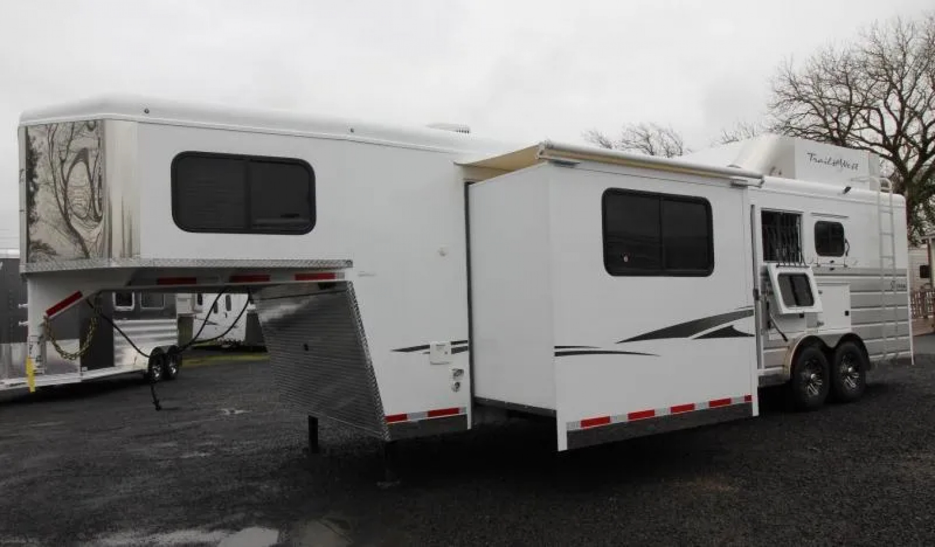 Used 2019 Trails West Sierra 11x15 w/ Slide out 3 Horse Trailer