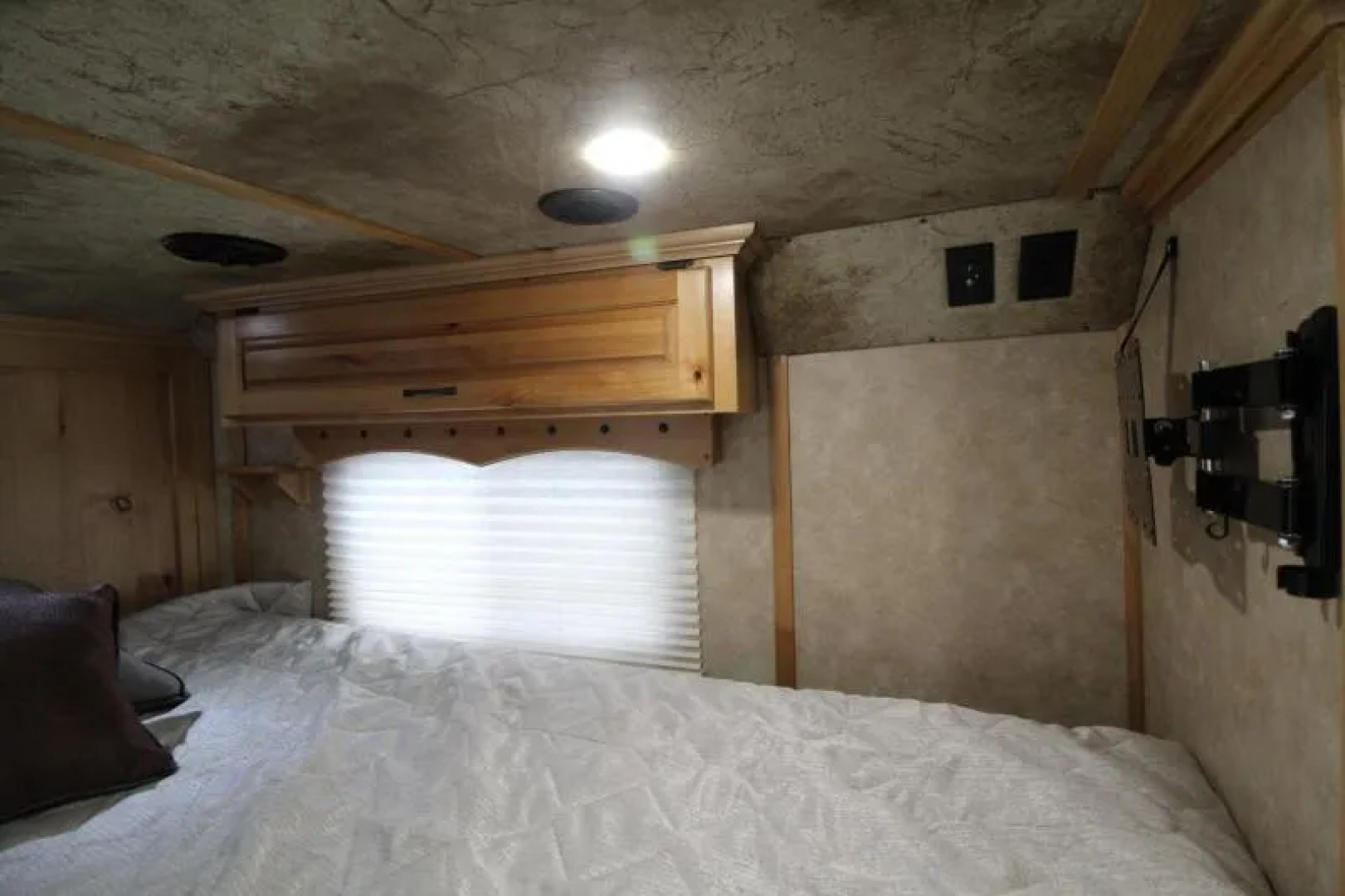 Used 2019 Trails West Sierra 11x15 w/ Slide out 3 Horse Trailer