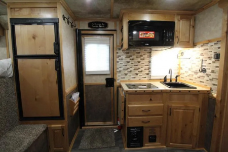 Used 2019 Trails West Sierra 11x15 w/ Slide out 3 Horse Trailer