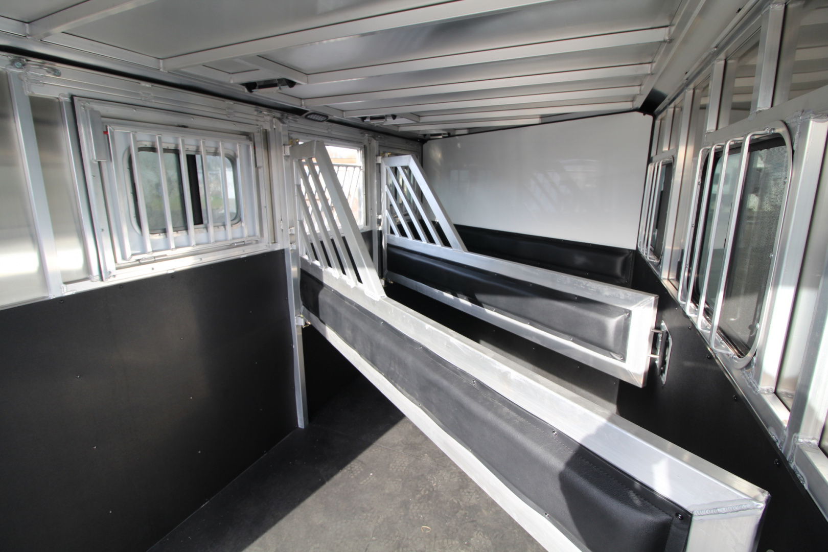 New 2026 Frontier Strider 3 Horse Aluminum Trailer
