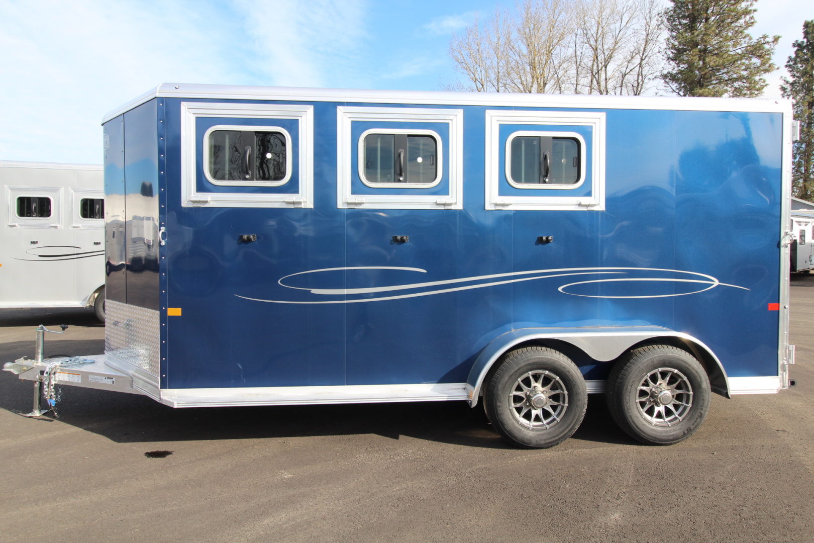 New 2026 Frontier Strider 3 Horse Aluminum Trailer