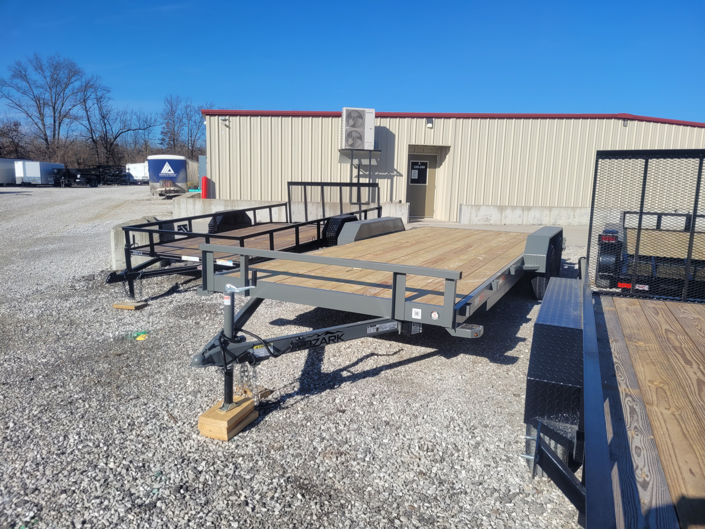 New 2026 Ozark 82x20 TA, 2' dovetail with 4' slide in ramps, 3.5k axles Car Hauler