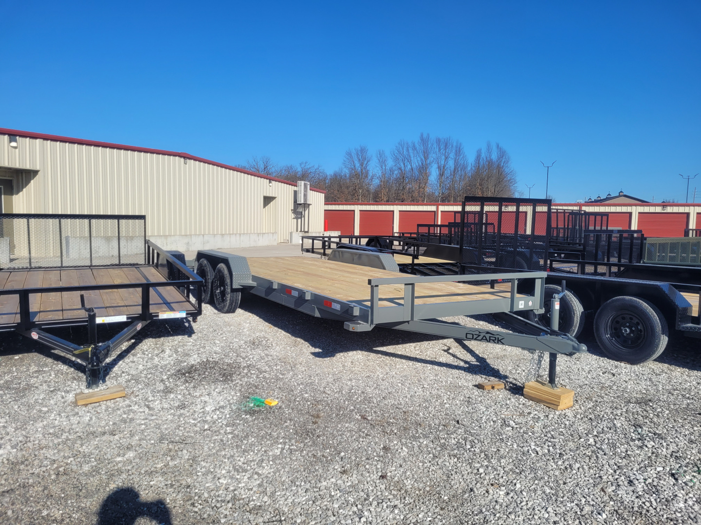 New 2026 Ozark 82x20 TA, 2' dovetail with 4' slide in ramps, 3.5k axles Car Hauler