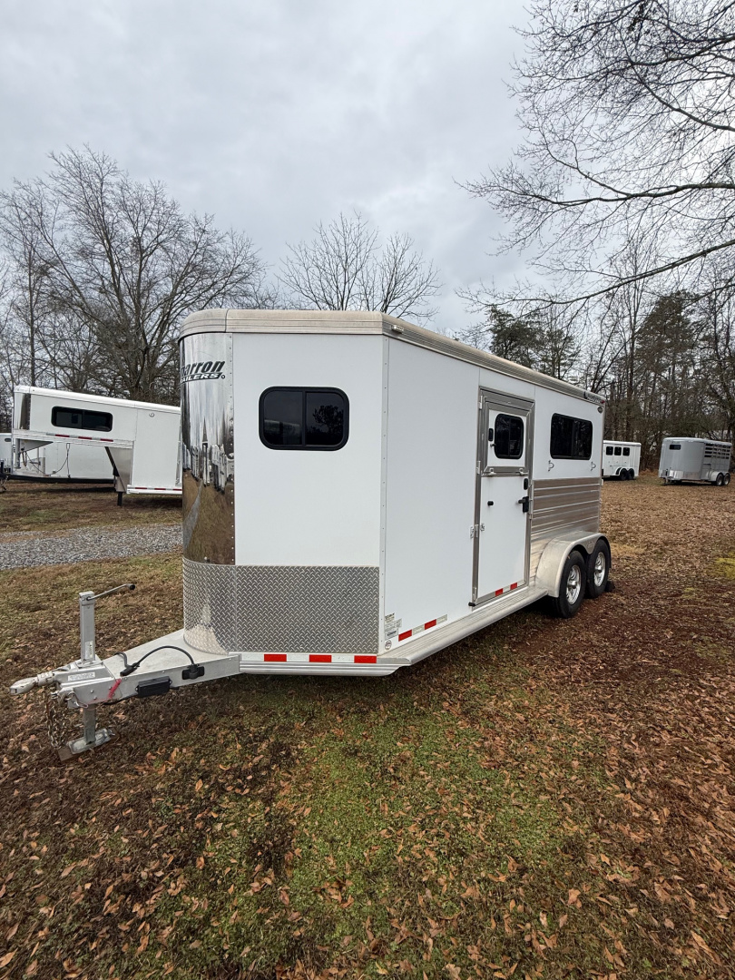 Consignment 2018 Cimarron Trailers Norstar NS2BT XL Horse Trailer