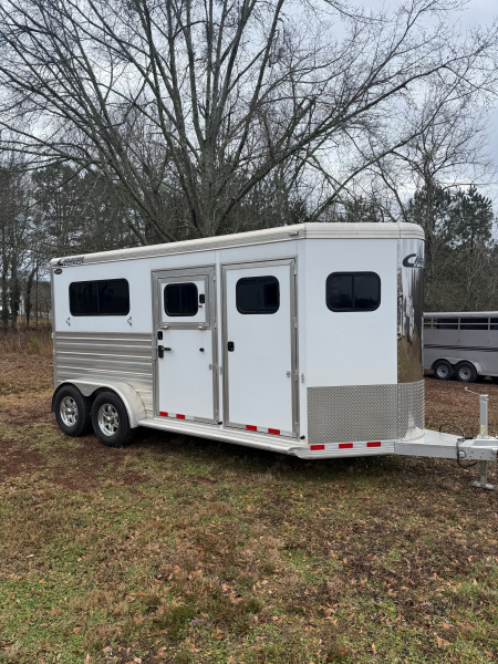 Consignment 2018 Cimarron Trailers Norstar NS2BT XL Horse Trailer