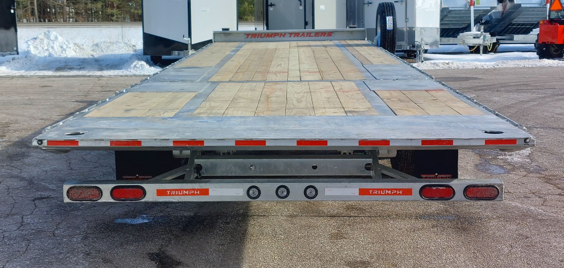 New 102X22+10' HYDRAULIC BEAVERTAIL DECKOVER GALVANIZED 12K AXLES HYDRAULIC JACKS TRIUMPH