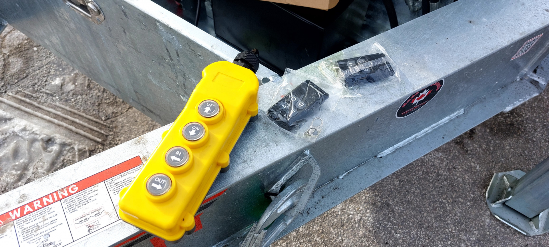 New 102X22+10' HYDRAULIC BEAVERTAIL DECKOVER GALVANIZED 12K AXLES HYDRAULIC JACKS TRIUMPH