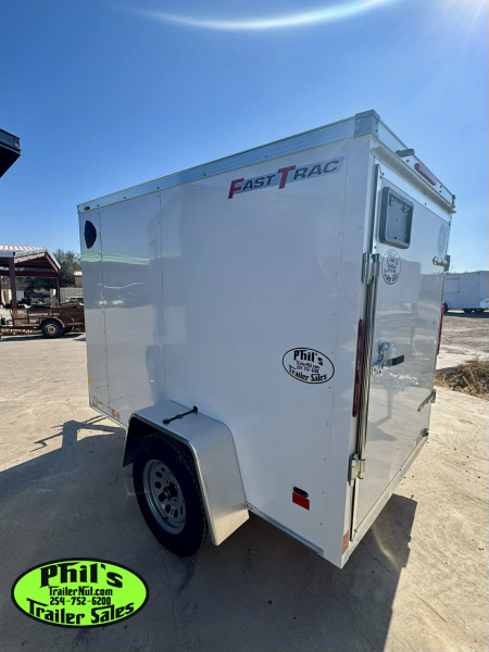 New 5x8 + V Nose Wells Cargo Fast Trac DELUX Cargo / Enclosed Trailer 5'6'' INTERIOR