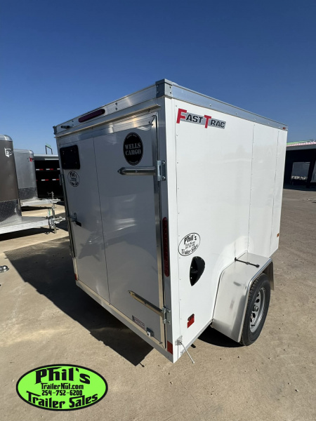 New 5x8 + V Nose Wells Cargo Fast Trac DELUX Cargo / Enclosed Trailer 5'6'' INTERIOR