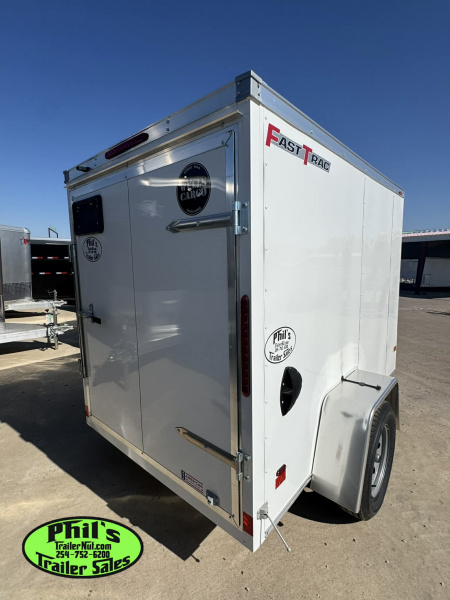New 5x8 + V Nose Wells Cargo Fast Trac DELUX Cargo / Enclosed Trailer 5'6'' INTERIOR