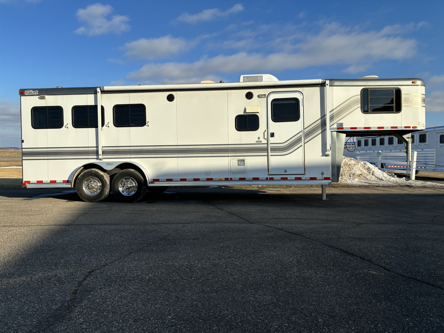 Used 2003 Trail-ET 3H Horse Trailer