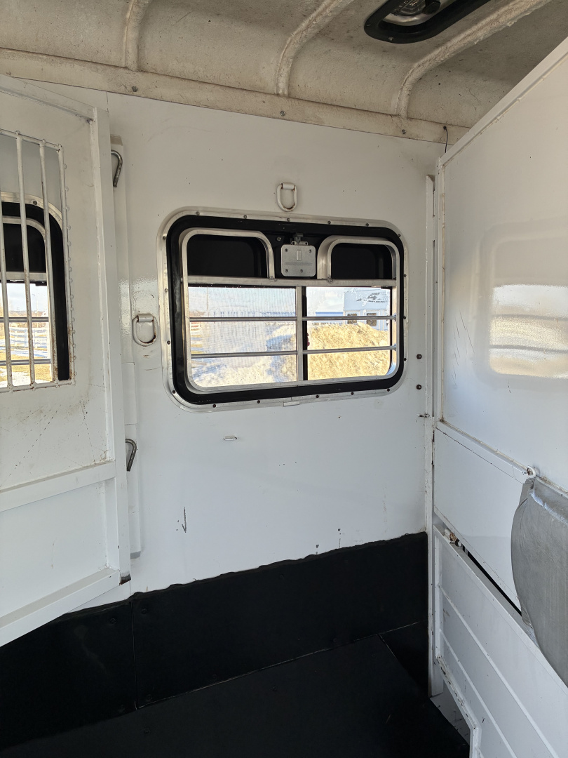 Used 2003 Trail-ET 3H Horse Trailer