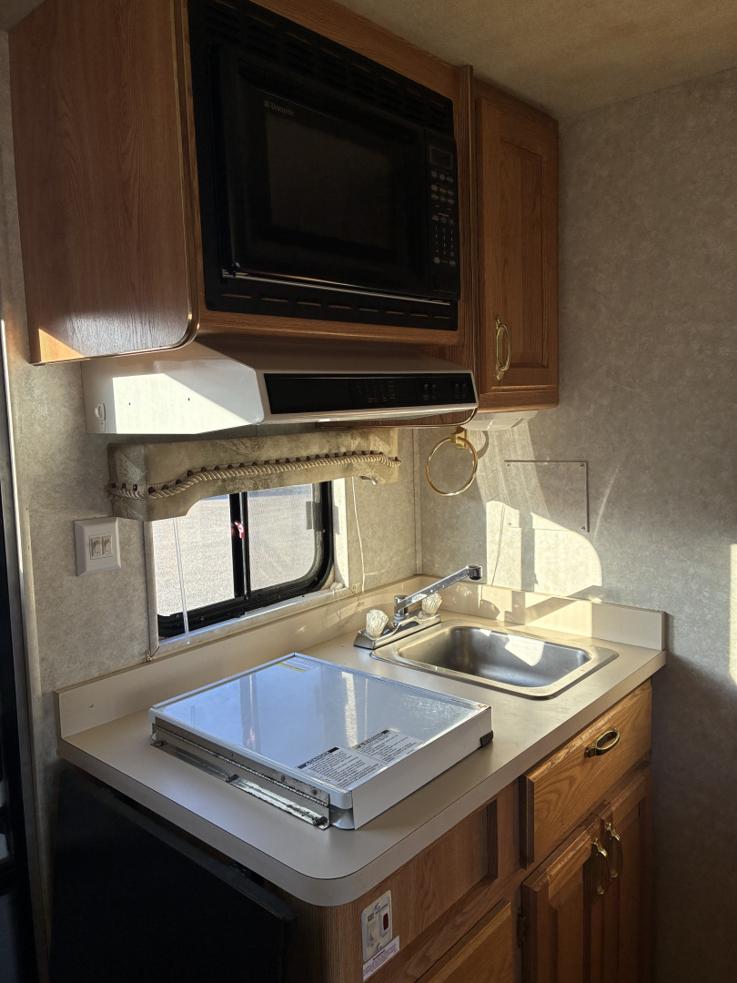 Used 2003 Trail-ET 3H Horse Trailer