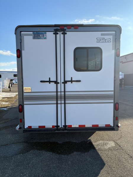 Used 2003 Trail-ET 3H Horse Trailer