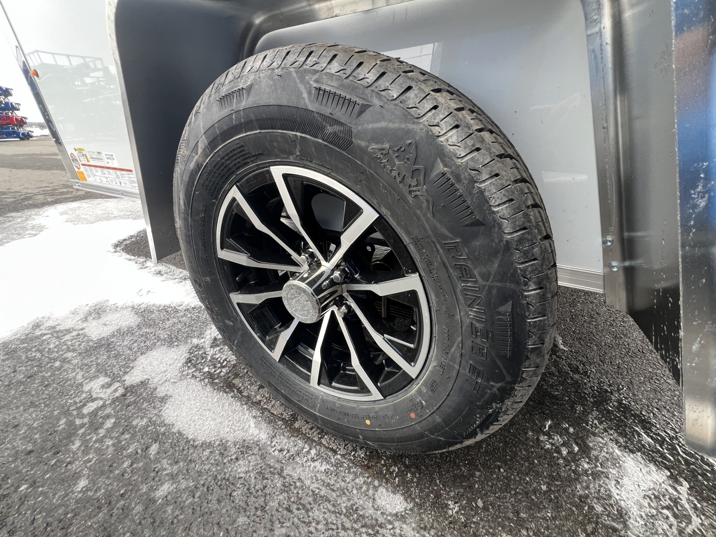 New 2026 Look Trailers 5X8 3K ST-DLX RAMP DOOR Cargo / Enclosed Trailer