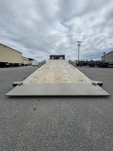New 2026 Load Trail TG83"X24' Gooseneck Tilt Trailer Powered / HYD. Jacks