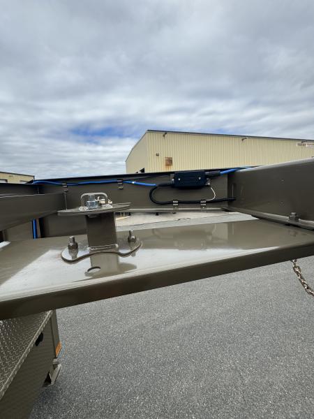 New 2026 Load Trail TG83"X24' Gooseneck Tilt Trailer Powered / HYD. Jacks