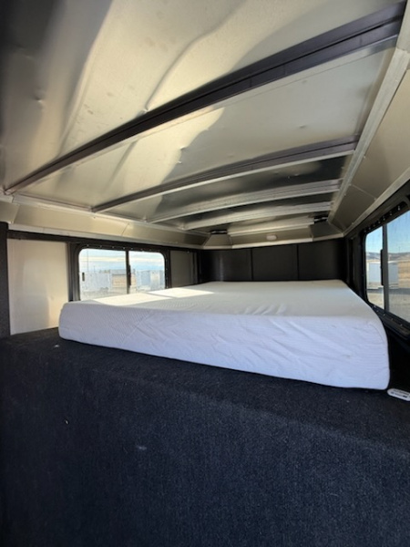 Used 2022 Logan Coach Bullseye 3H GN Horse Trailer