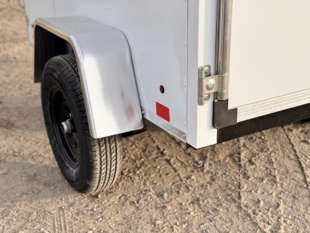 New 2026 Cross Trailers 4-6-1V enclosed