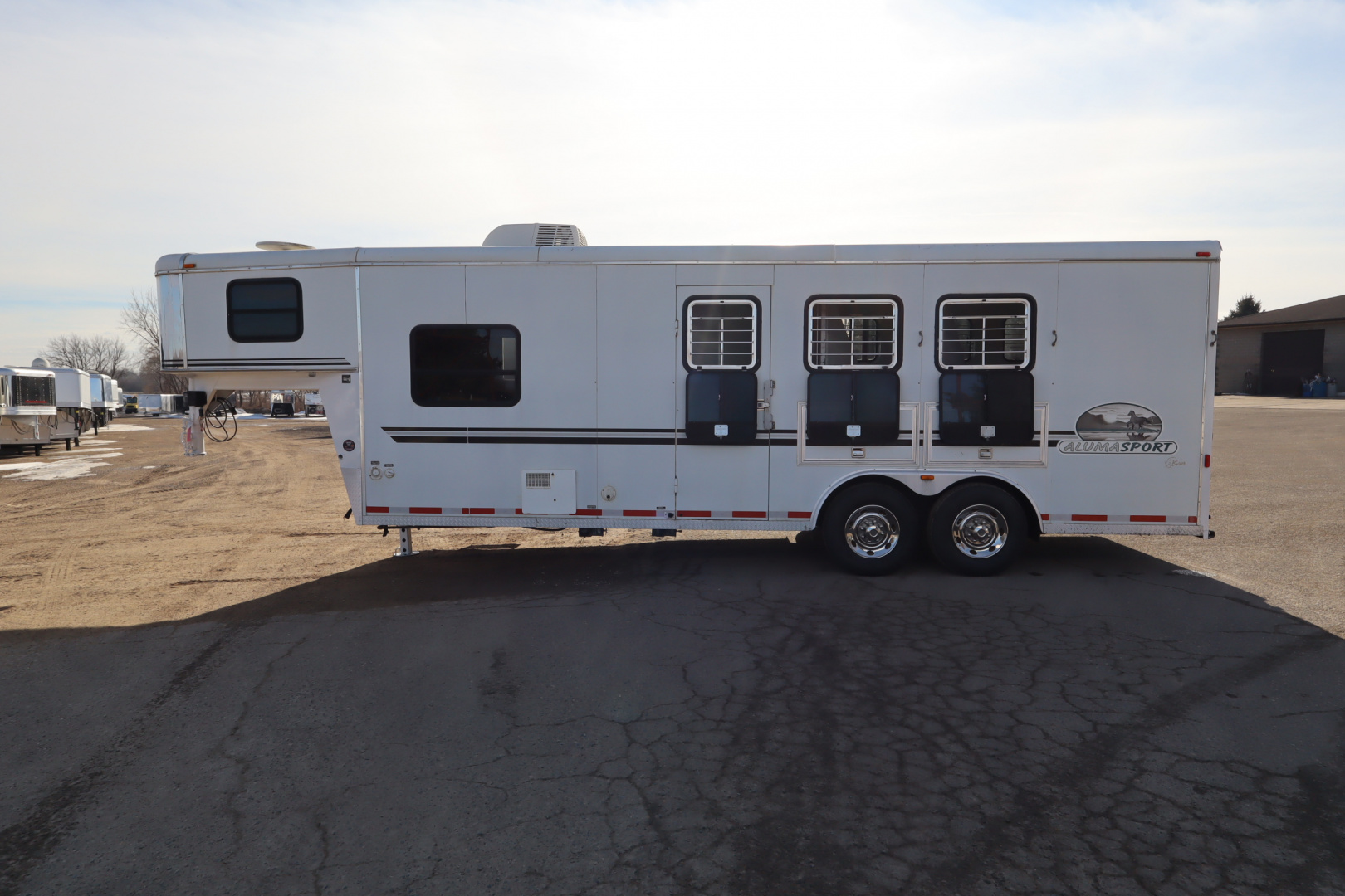 Used 2003 Bison Trailers 3 Horse LQ Horse Trailer
