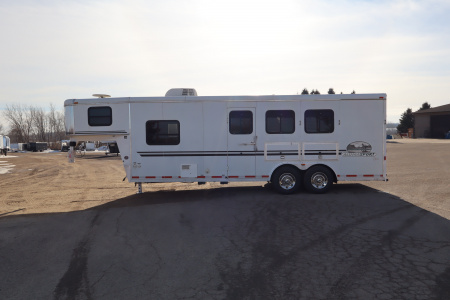 Used 2003 Bison Trailers 3 Horse LQ Horse Trailer